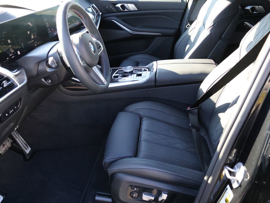 New 2026 BMW X7 M60i image 42