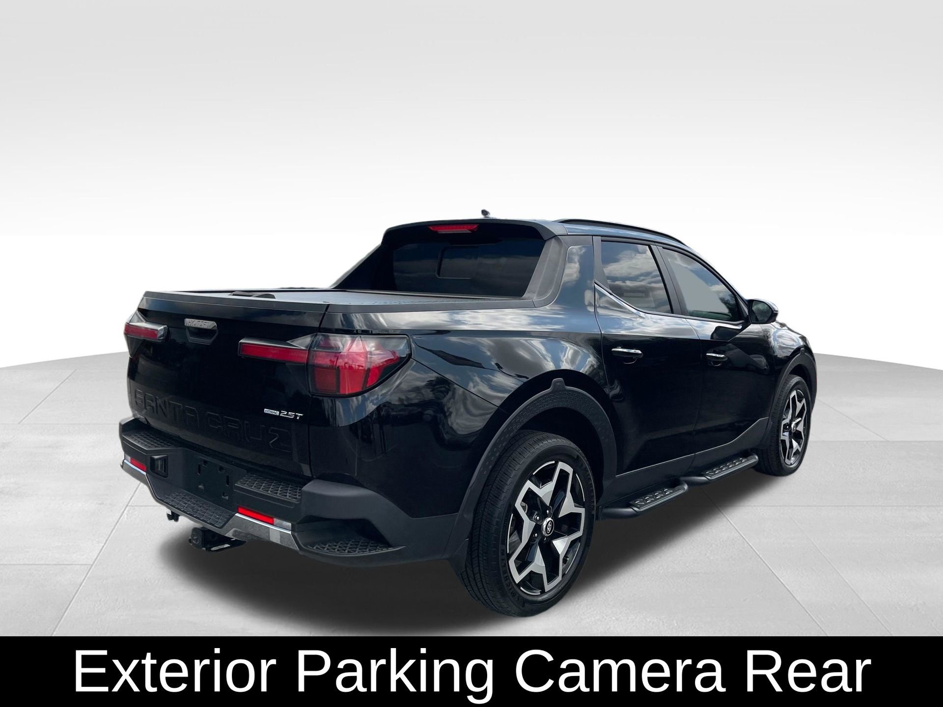 Used 2023 Hyundai Santa Cruz Limited w/ Tow & Go Package image 5