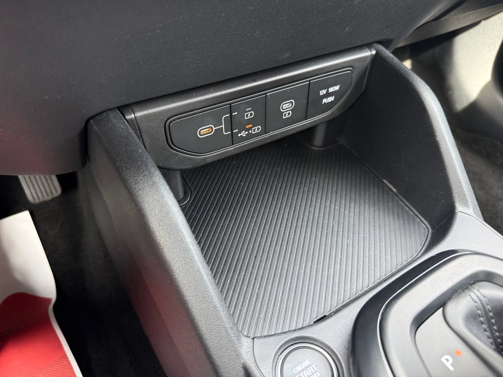 Used 2025 Kia K4 FWD image 21
