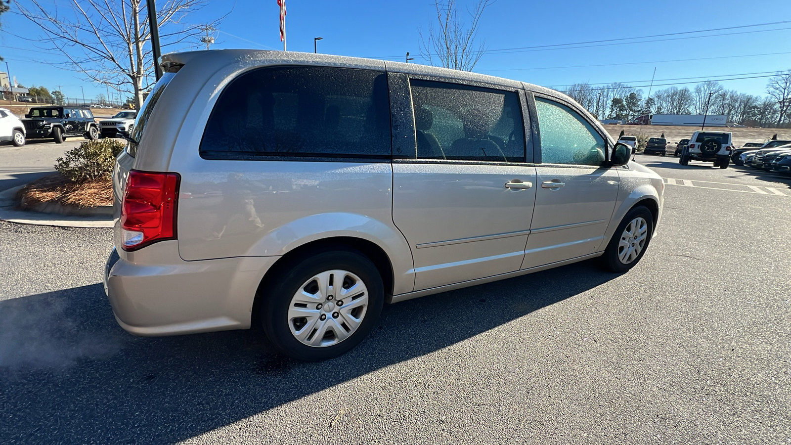 Used 2016 Dodge Grand Caravan SE w/ Quick Order Package 29E SE image 8