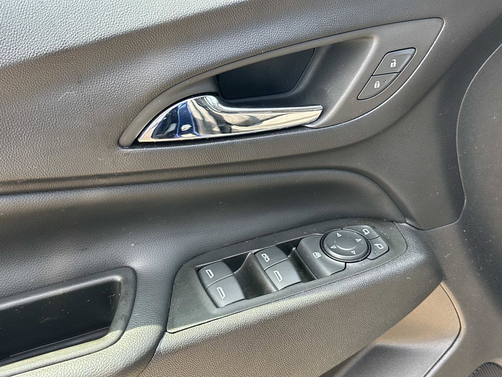 Used 2022 Chevrolet Equinox LT image 15