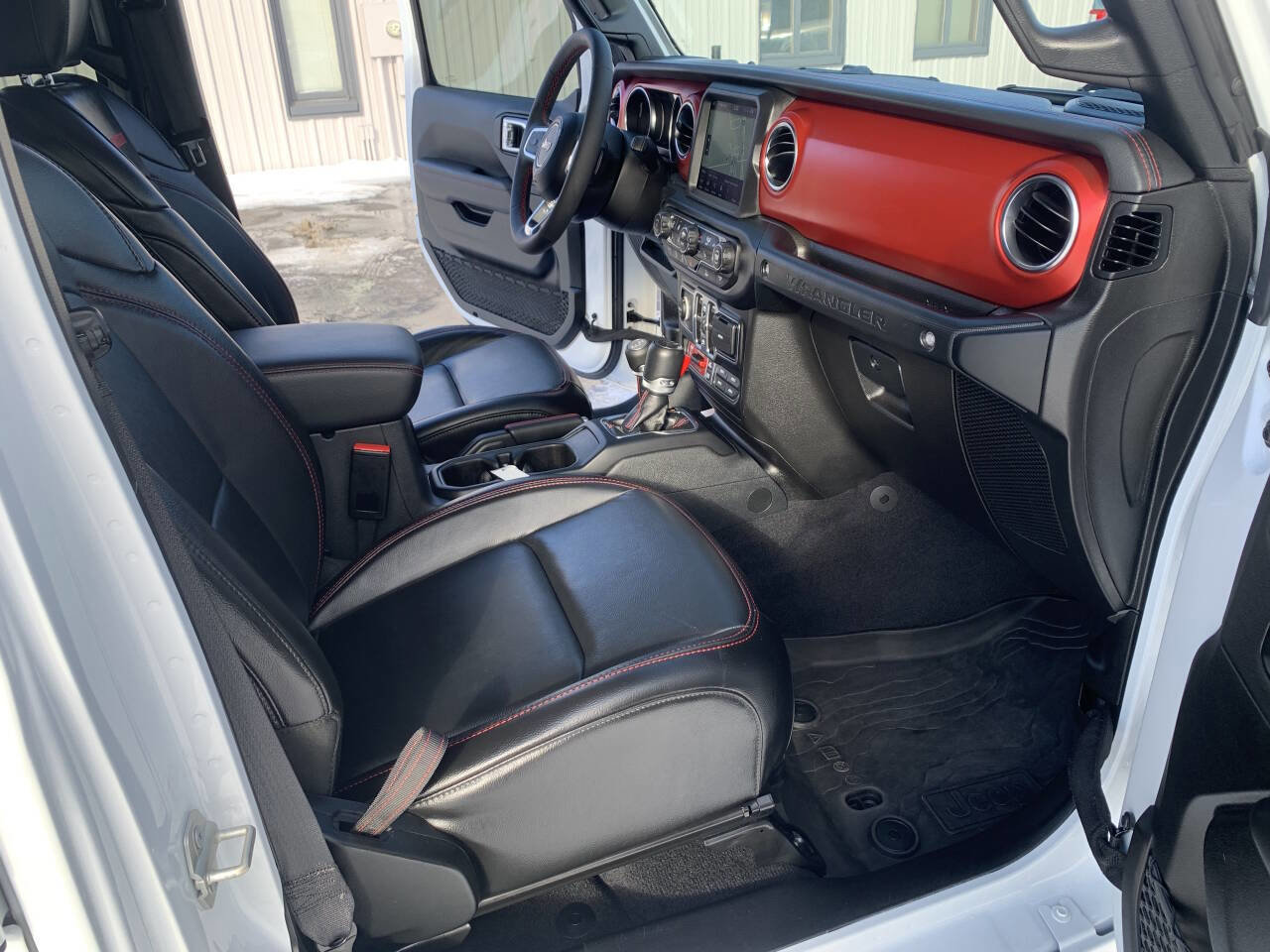 Used 2023 Jeep Wrangler Unlimited Rubicon w/ Dual Top Group AWD/4WD image 30
