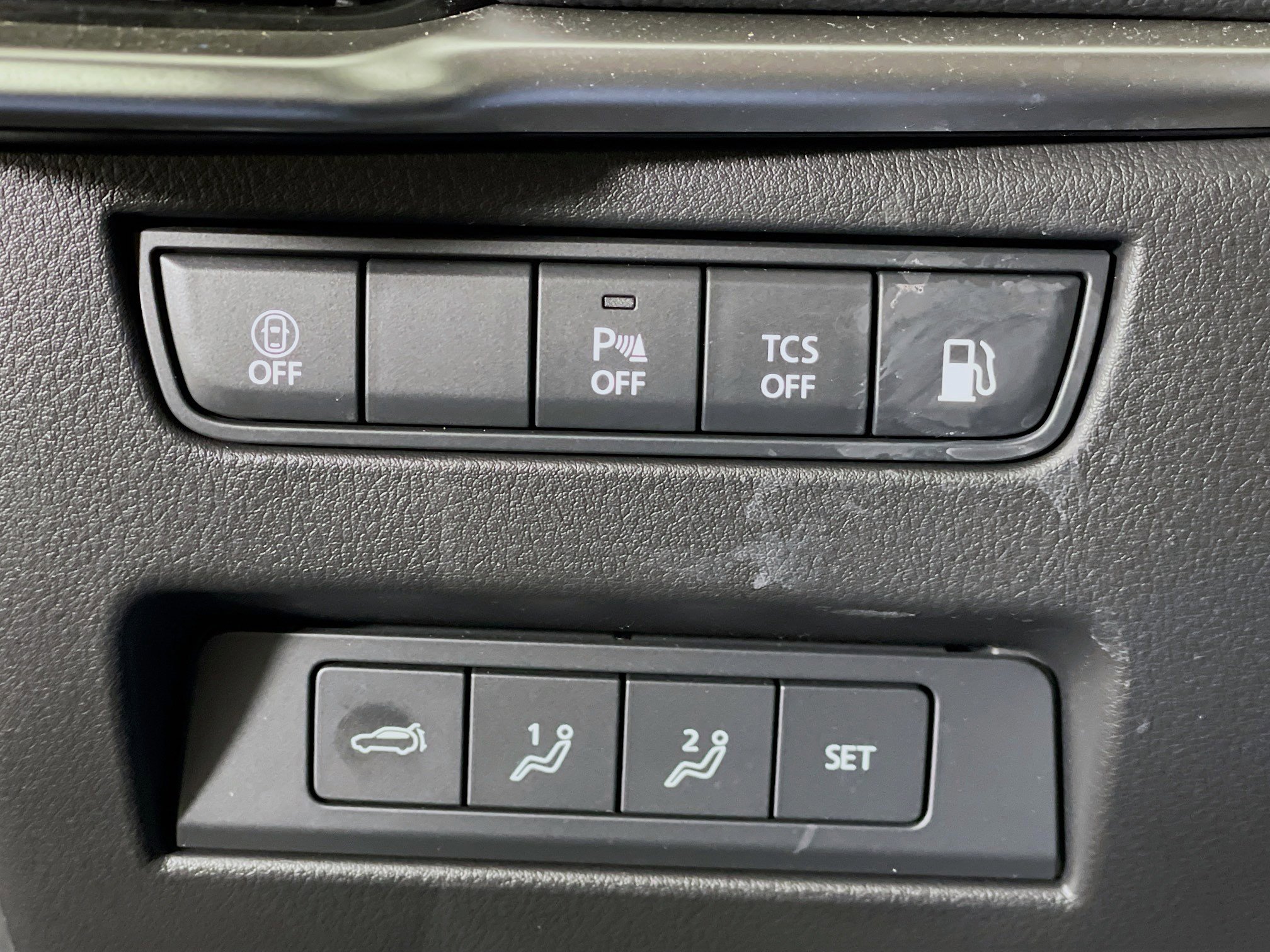 Used 2024 MAZDA CX-90 Plug-In Hybrid w/ Premium Pkg image 17