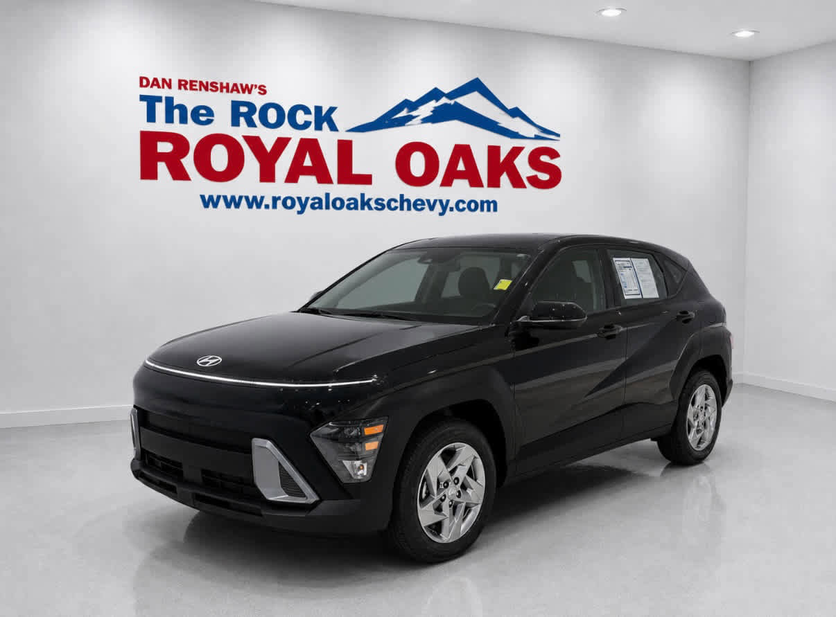 Used 2025 Hyundai Kona SE