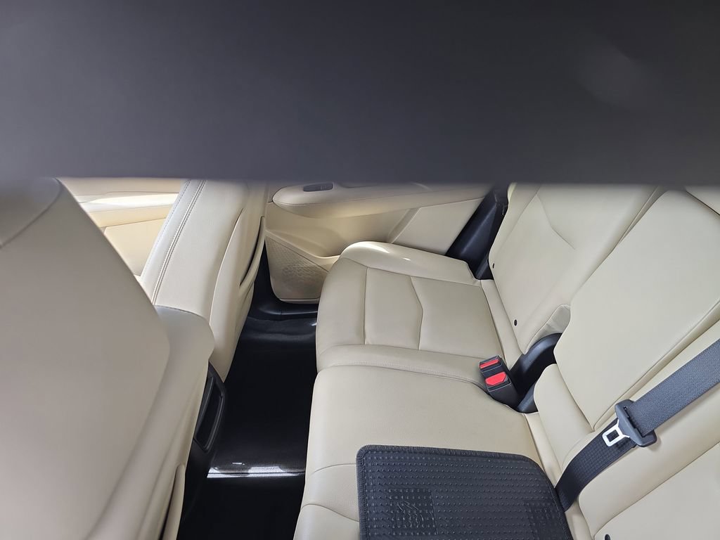 Used 2018 Cadillac XT5 FWD image 10