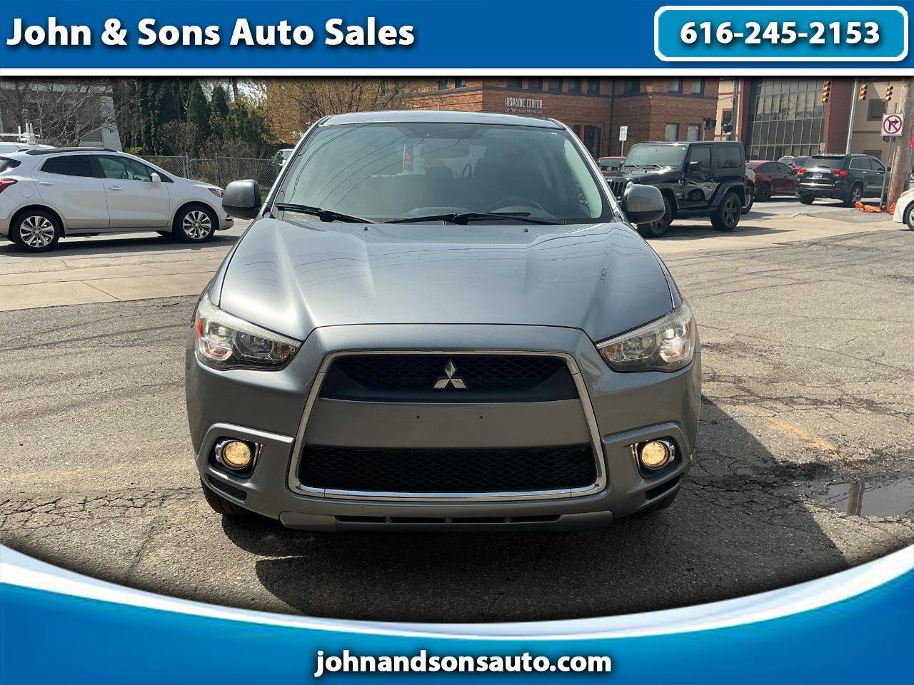 Used 2012 Mitsubishi Outlander Sport SE FWD image 1