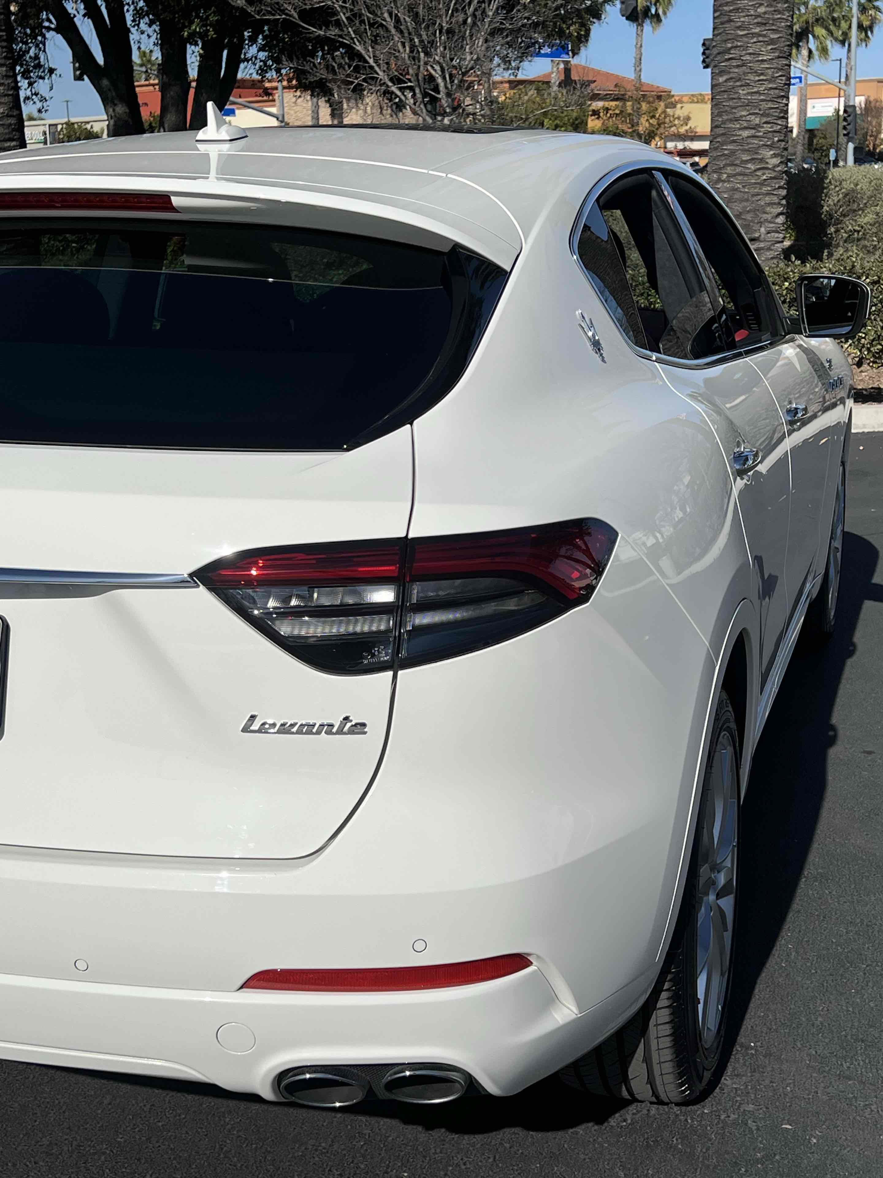 Used 2022 Maserati Levante GT image 18