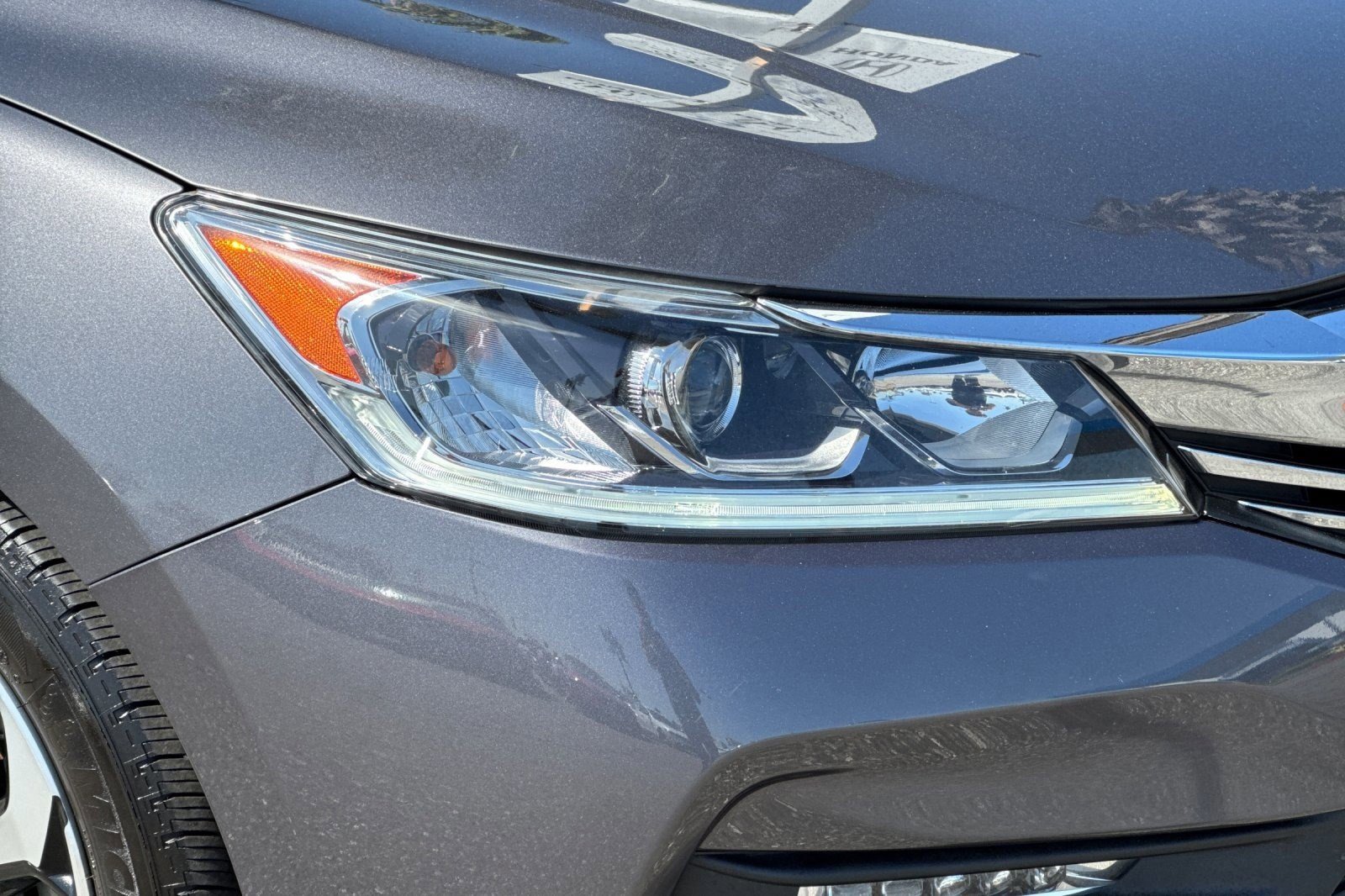 Used 2017 Honda Accord EX image 10