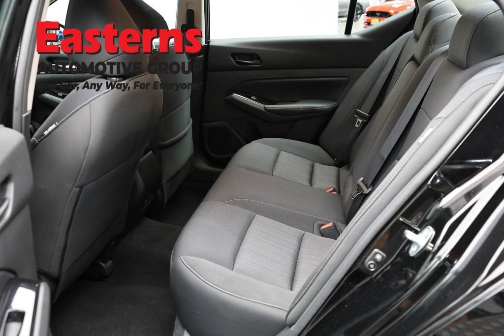 Used 2023 Nissan Altima 2.5 SV FWD image 21
