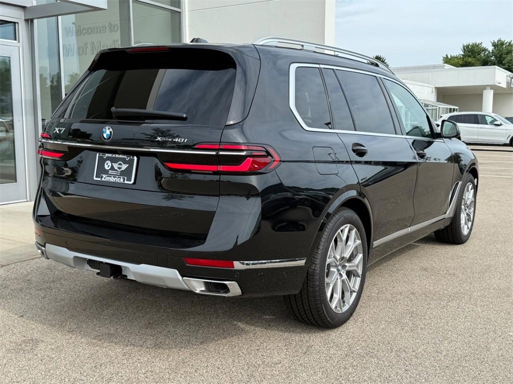 New 2025 BMW X7 xDrive40i w/ Premium Package image 3