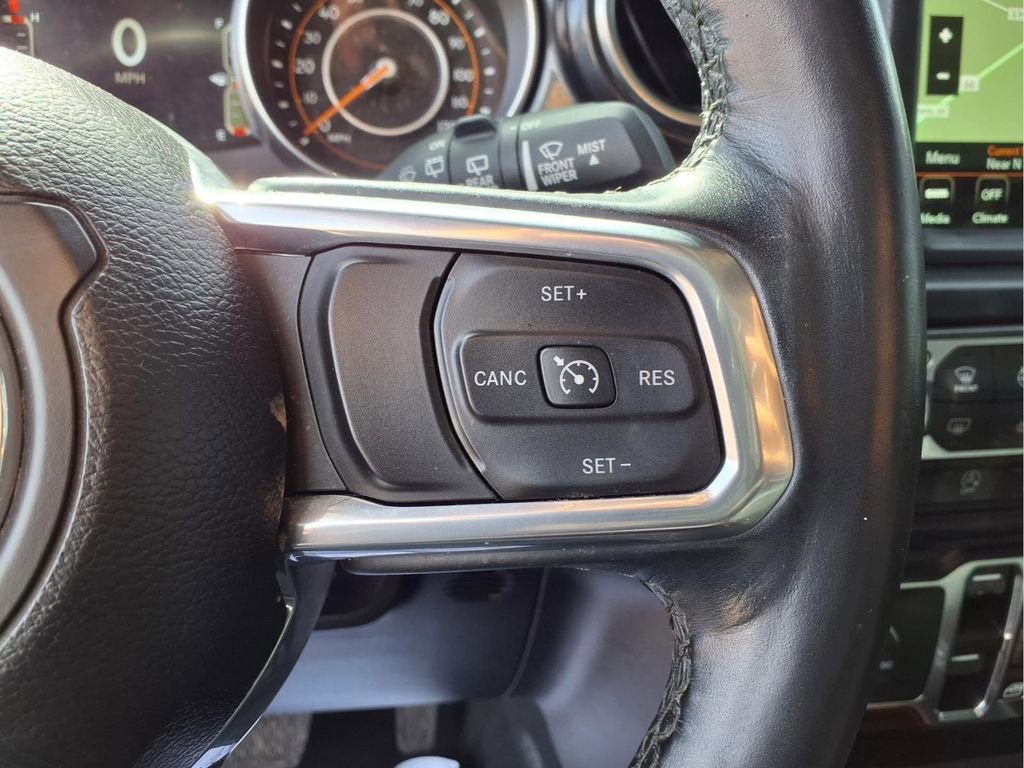 Used 2022 Jeep Wrangler Unlimited Sahara image 6
