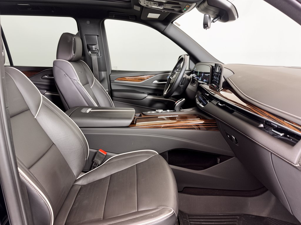 Used 2023 Cadillac Escalade ESV Premium Luxury AWD/4WD image 33