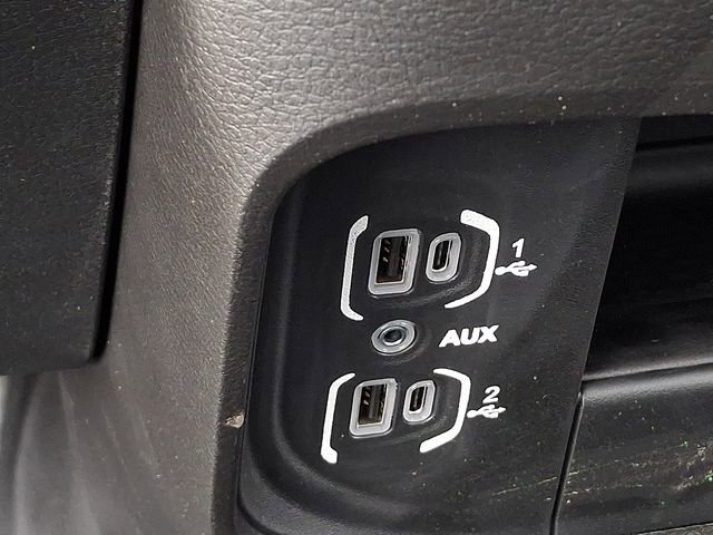 Used 2024 RAM 2500 Tradesman w/ Chrome Appearance Group image 23