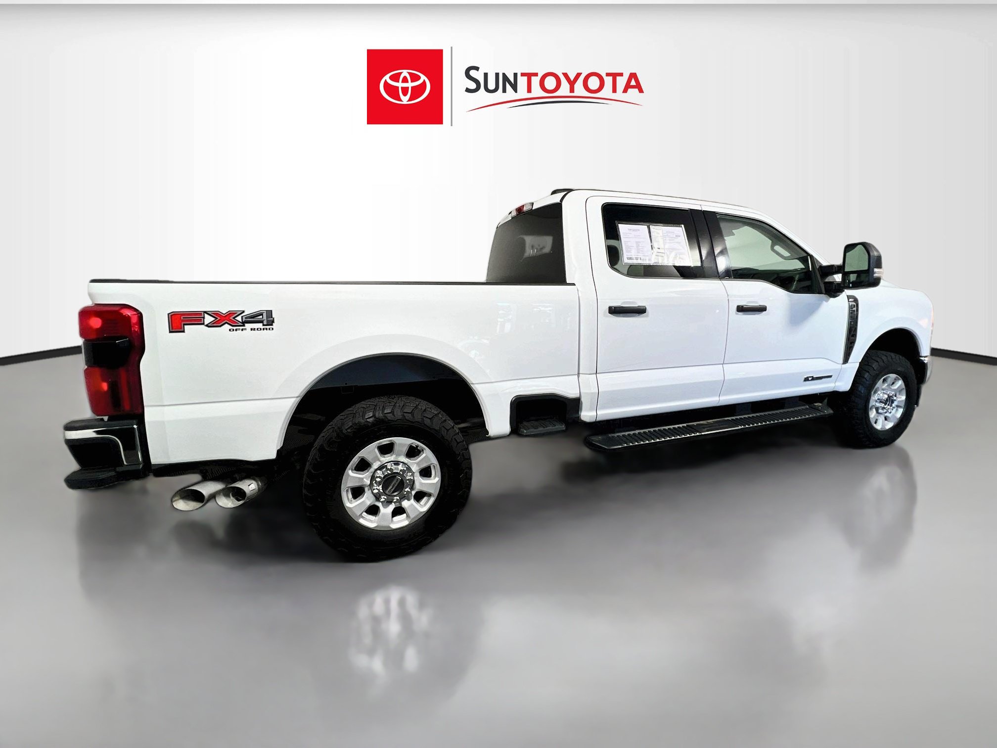 Used 2024 Ford F250 XLT w/ 360-Degree Camera Package AWD/4WD image 4