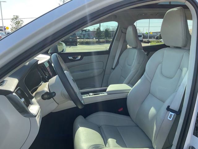 Used 2023 Volvo XC60 B5 Ultimate w/ Climate Package image 14