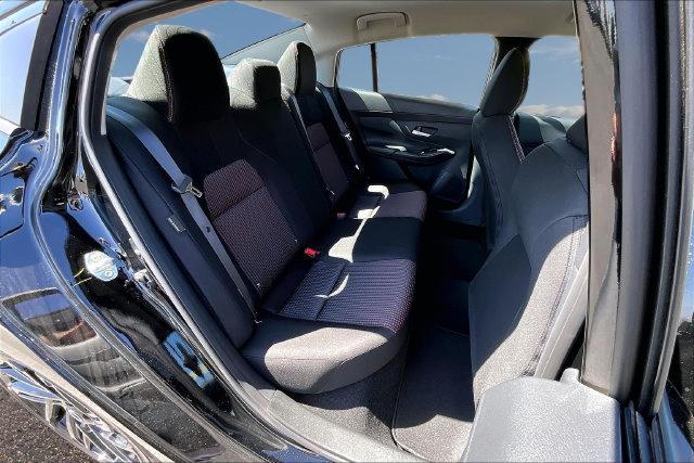 New 2027 Nissan Sentra SR w/ SR All Weather Package FWD image 9