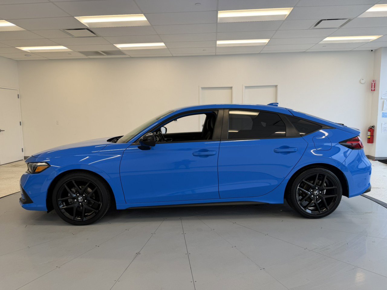 Used 2024 Honda Civic Sport image 4