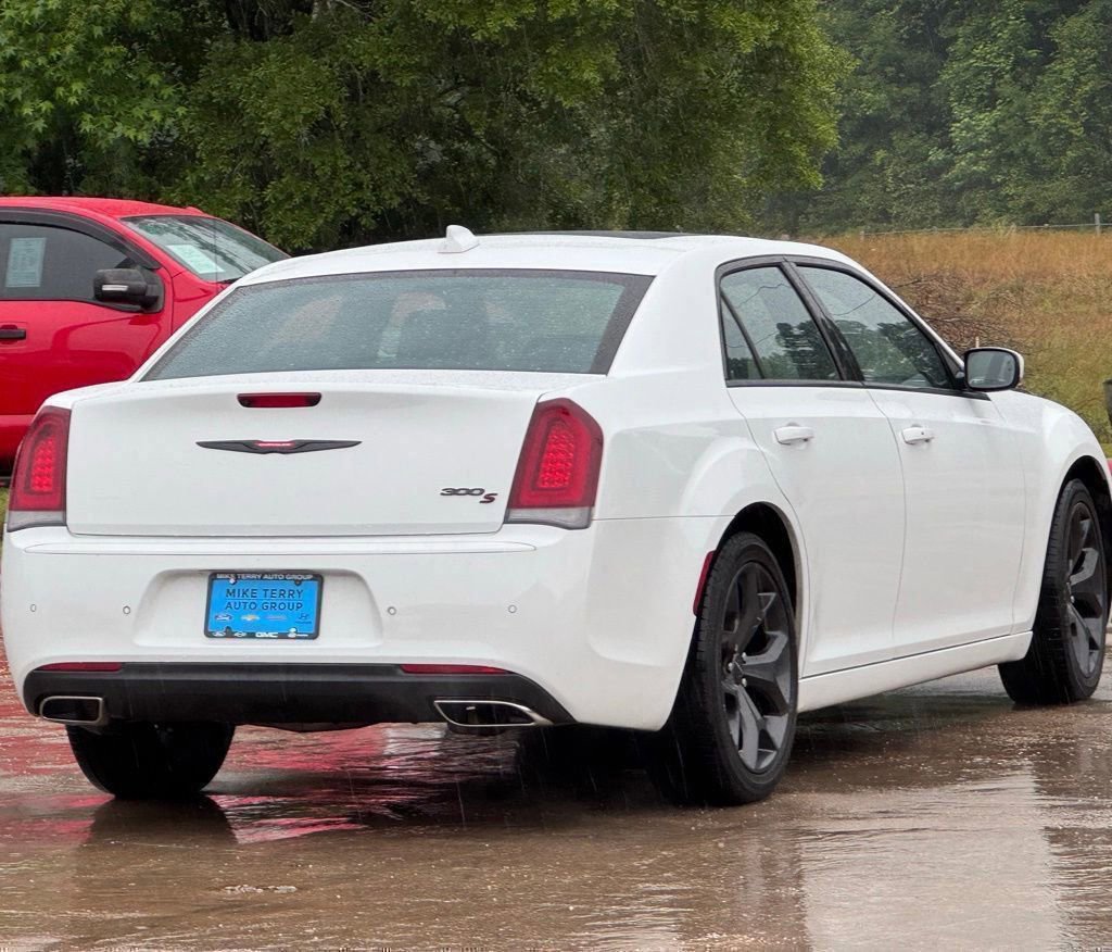 Used 2023 Chrysler 300 S RWD image 13