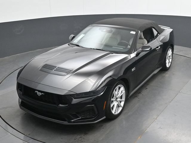 Used 2025 Ford Mustang GT Premium RWD image 29