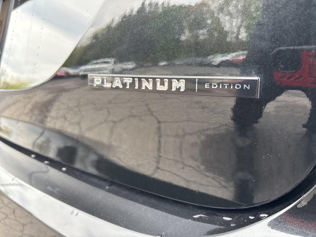 Used 2025 Mitsubishi Outlander AWD image 15