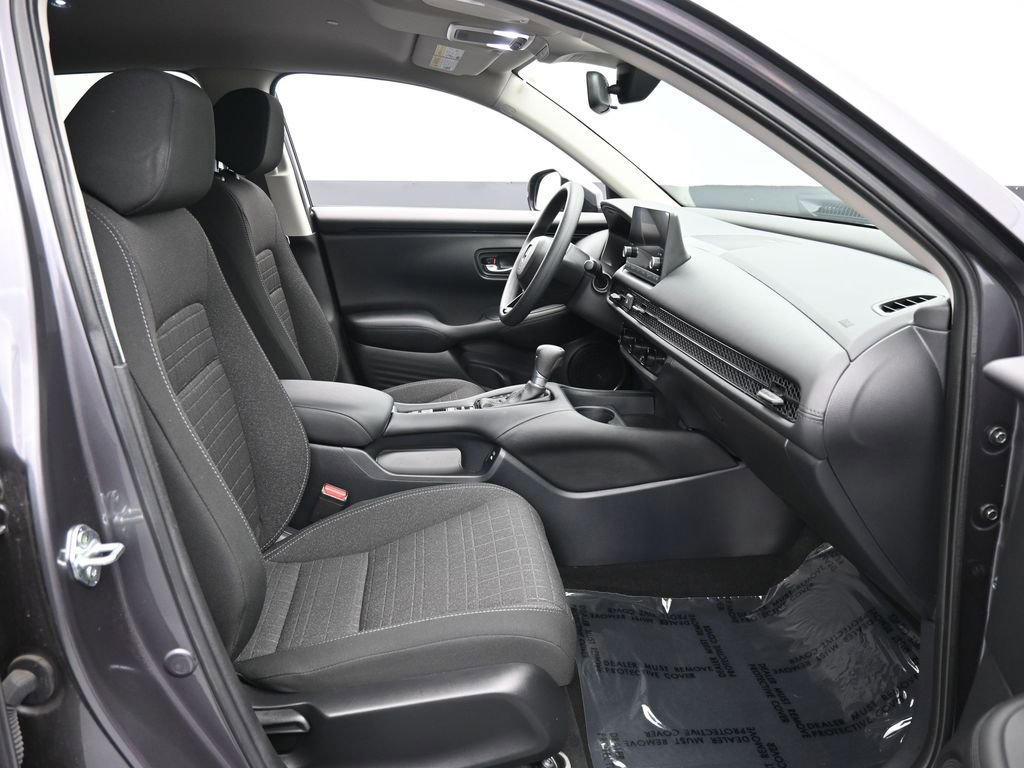 Certified 2024 Honda HR-V LX image 39