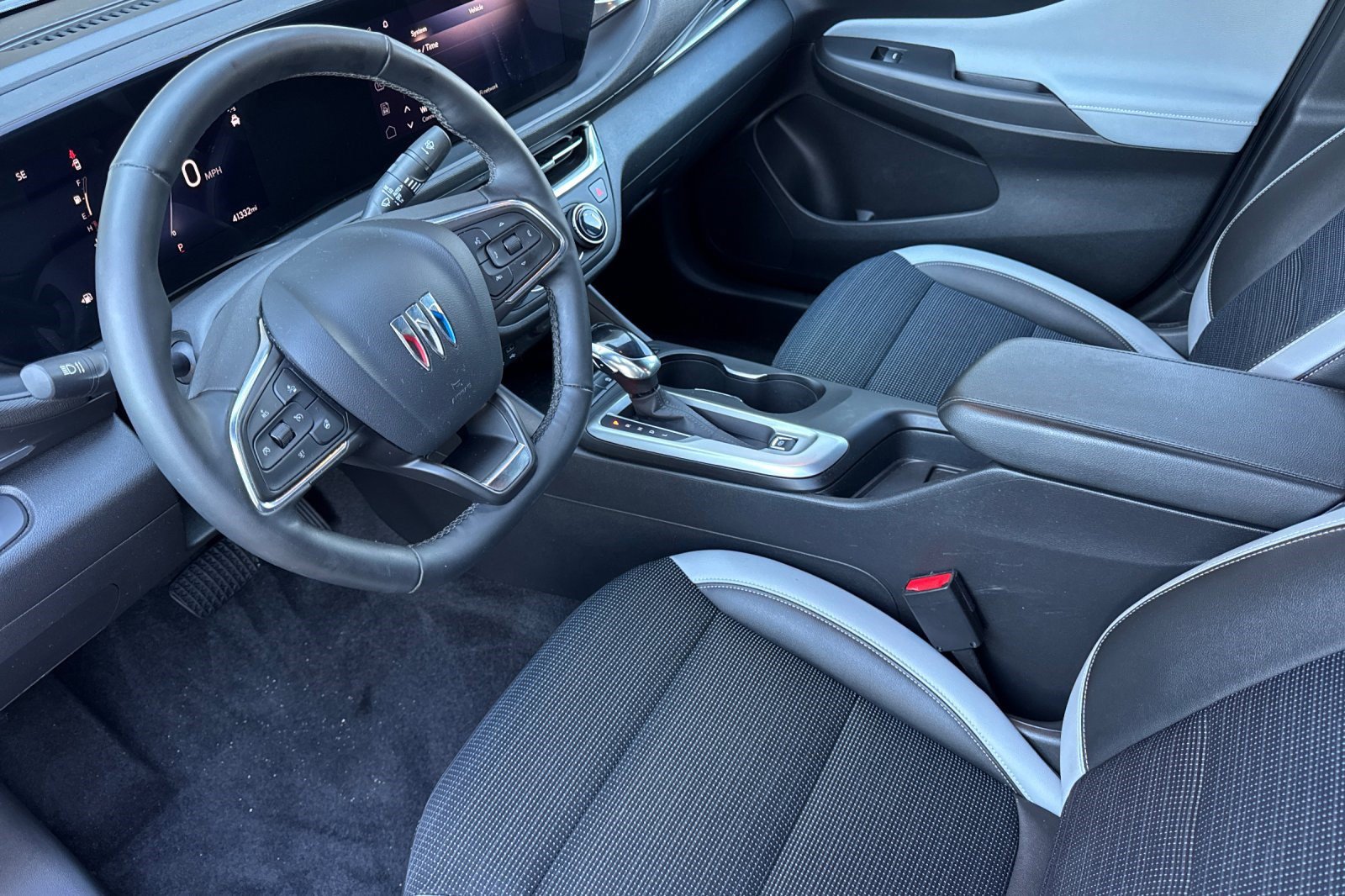 Used 2024 Buick Envista Preferred w/ Convenience I Package FWD image 4