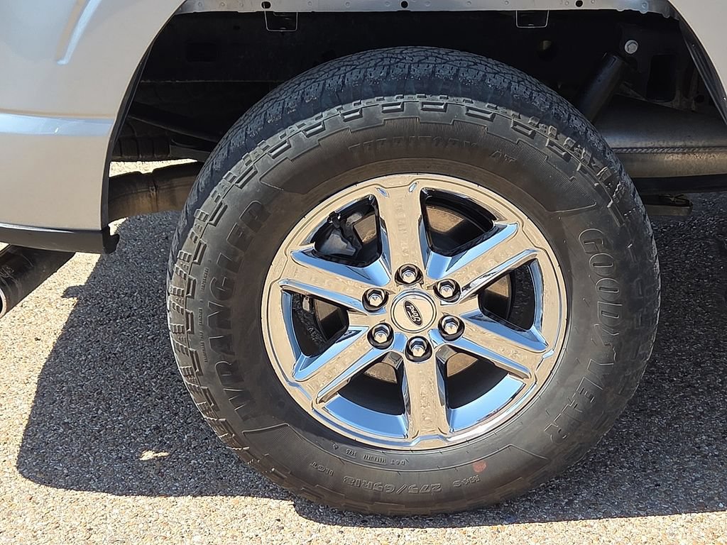 Used 2025 Ford F150 XLT w/ Equipment Group 301A Standard AWD/4WD image 13