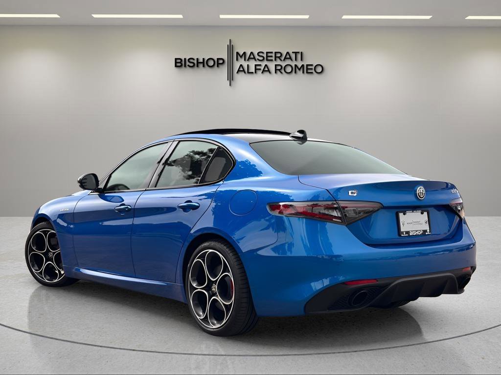 New 2025 Alfa Romeo Giulia RWD image 3