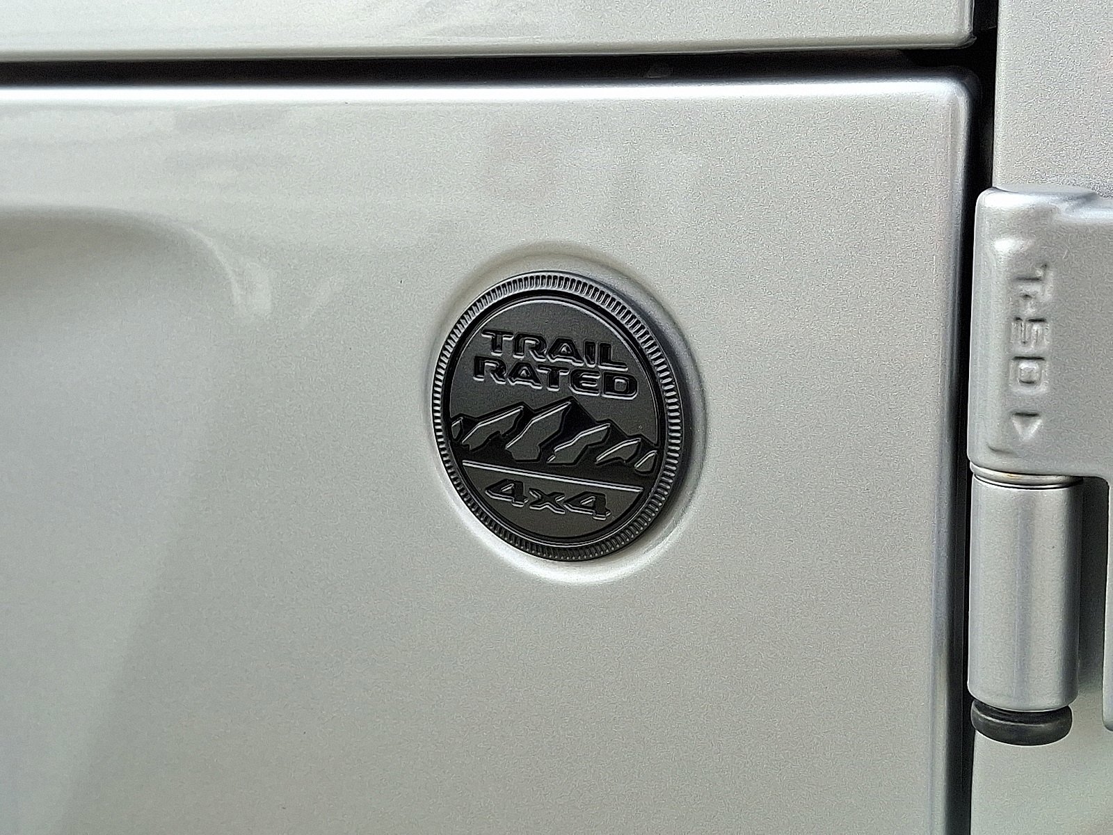 Used 2022 Jeep Gladiator Willys image 31