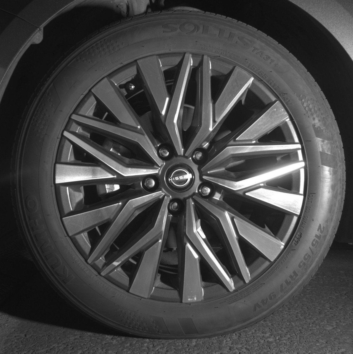 Used 2025 Nissan Altima 2.5 SV image 12