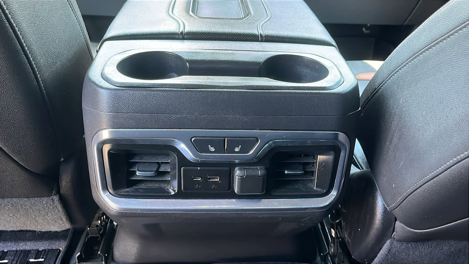 Used 2019 GMC Sierra 1500 AT4 w/ AT4 Premium Package AWD/4WD image 29