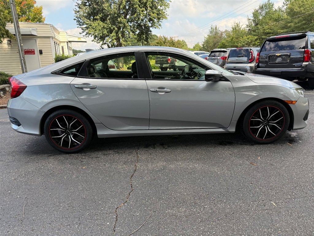 Used 2018 Honda Civic EX-T image 7