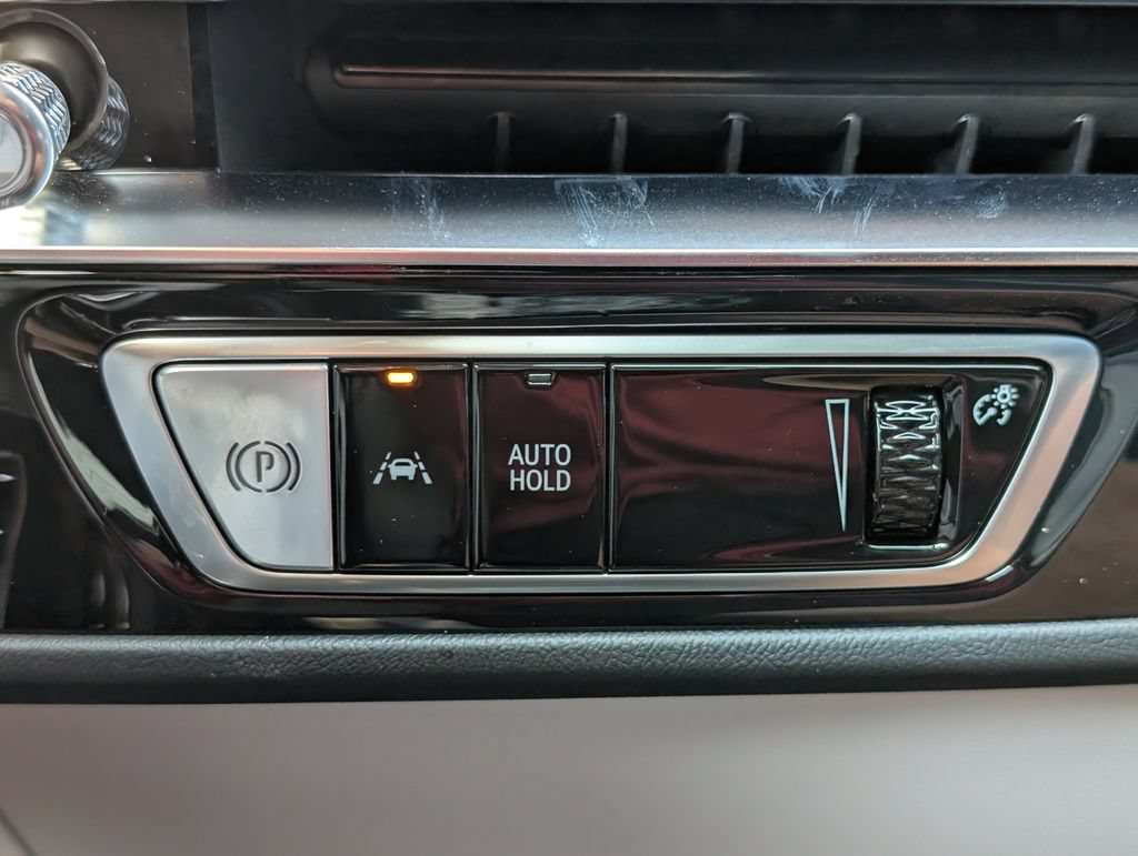 New 2026 Cadillac Lyriq Sport AWD/4WD image 31