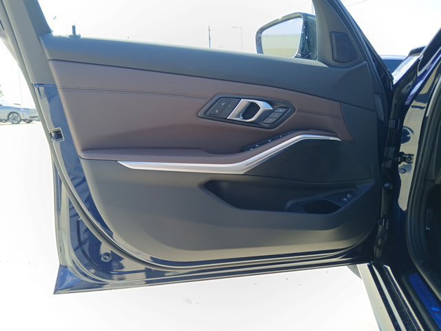 New 2026 BMW 330i Sedan w/ M Sport Package RWD image 16