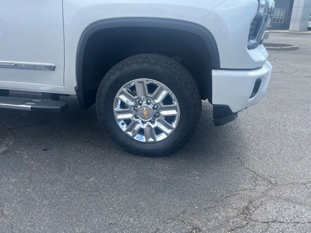 Used 2024 Chevrolet Silverado 3500 High Country image 5