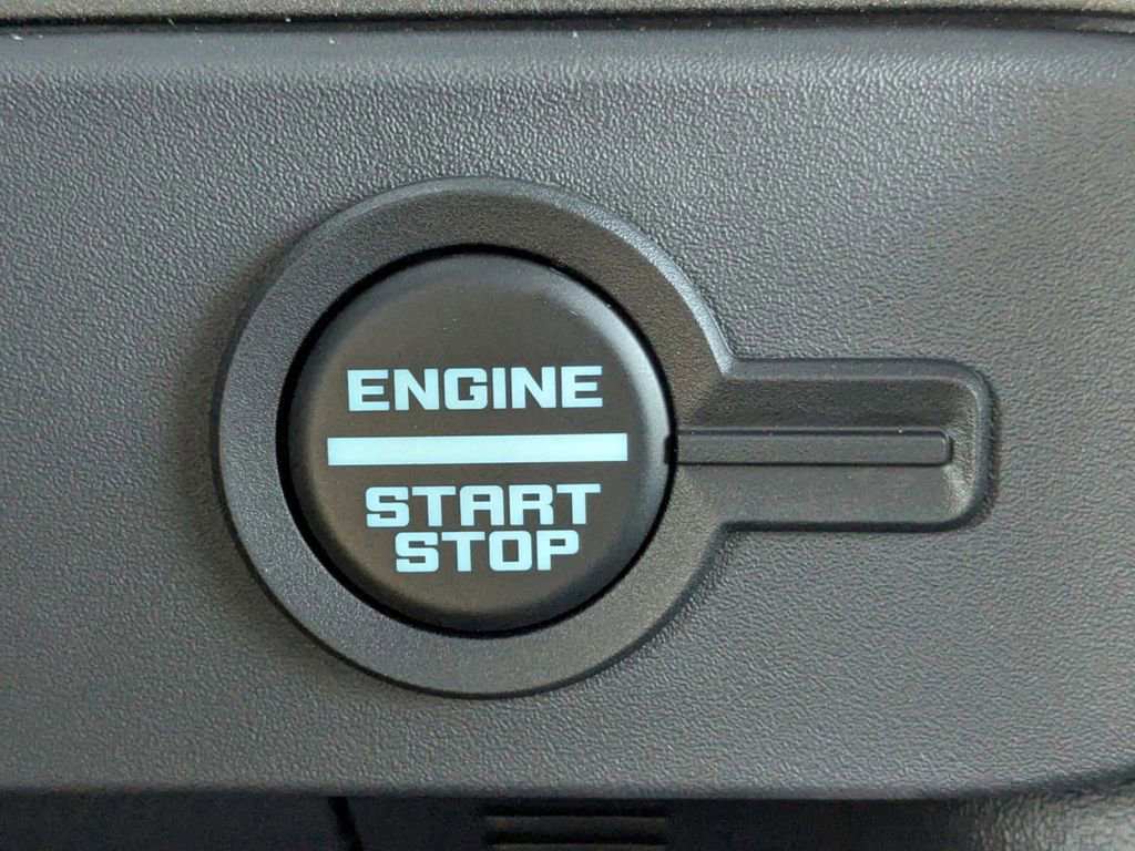 New 2025 Ford Bronco Badlands image 30