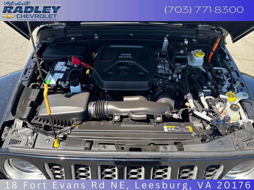 Used 2023 Jeep Wrangler Unlimited Sahara w/ Cold Weather Group AWD/4WD image 10