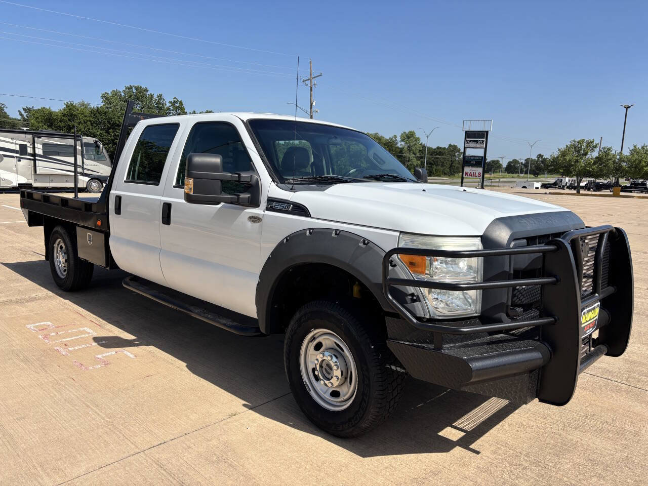 Used 2014 Ford F250 XL w/ Power Equipment Group AWD/4WD image 6