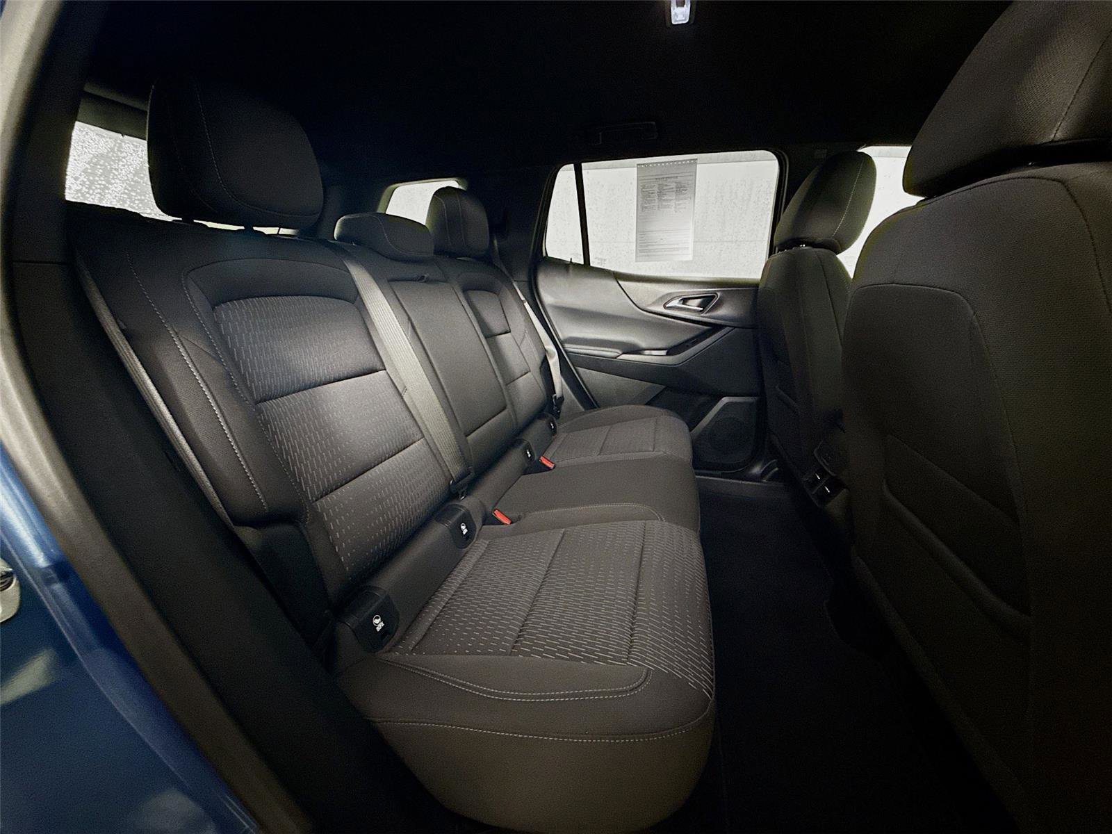 Used 2025 Chevrolet Equinox LT w/ Safety and Technology Package image 28