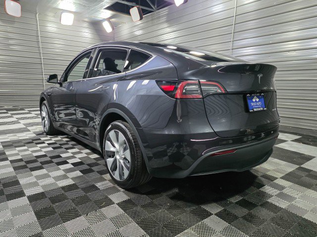 Used 2024 Tesla Model Y Long Range image 7