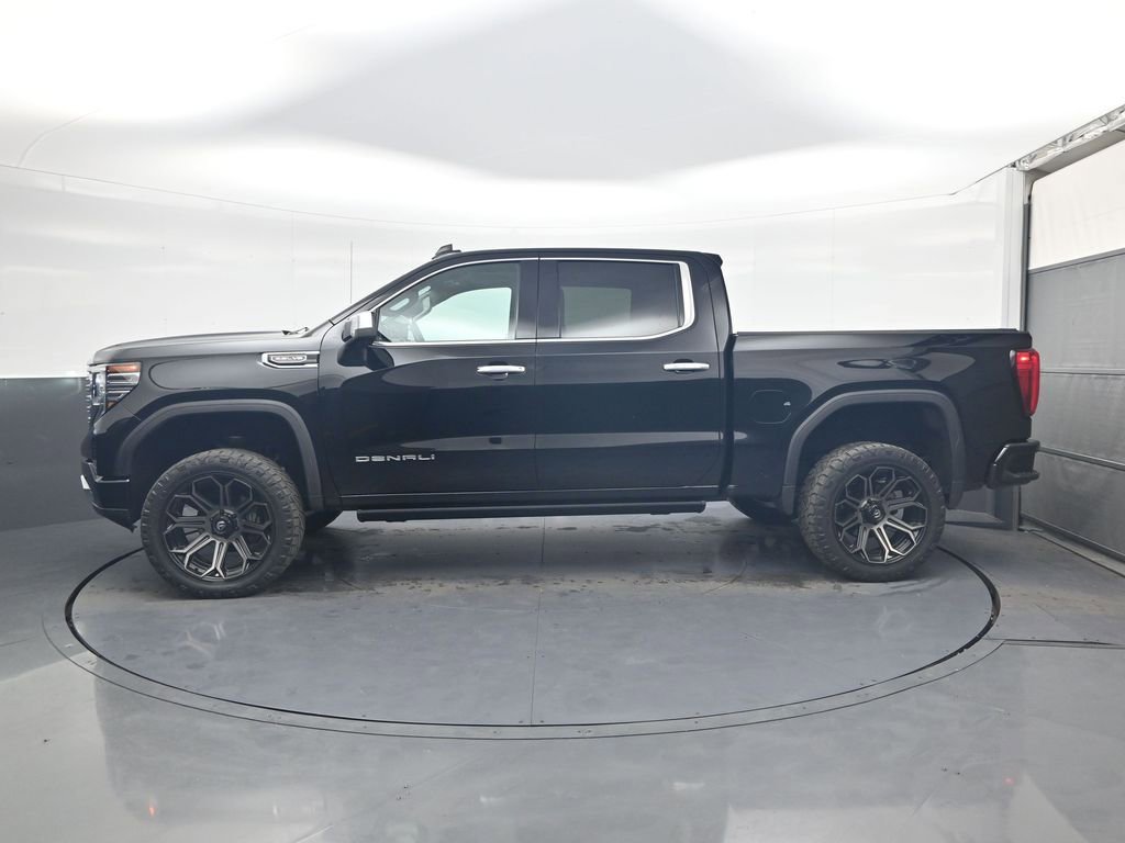 Used 2022 GMC Sierra 1500 Denali image 2