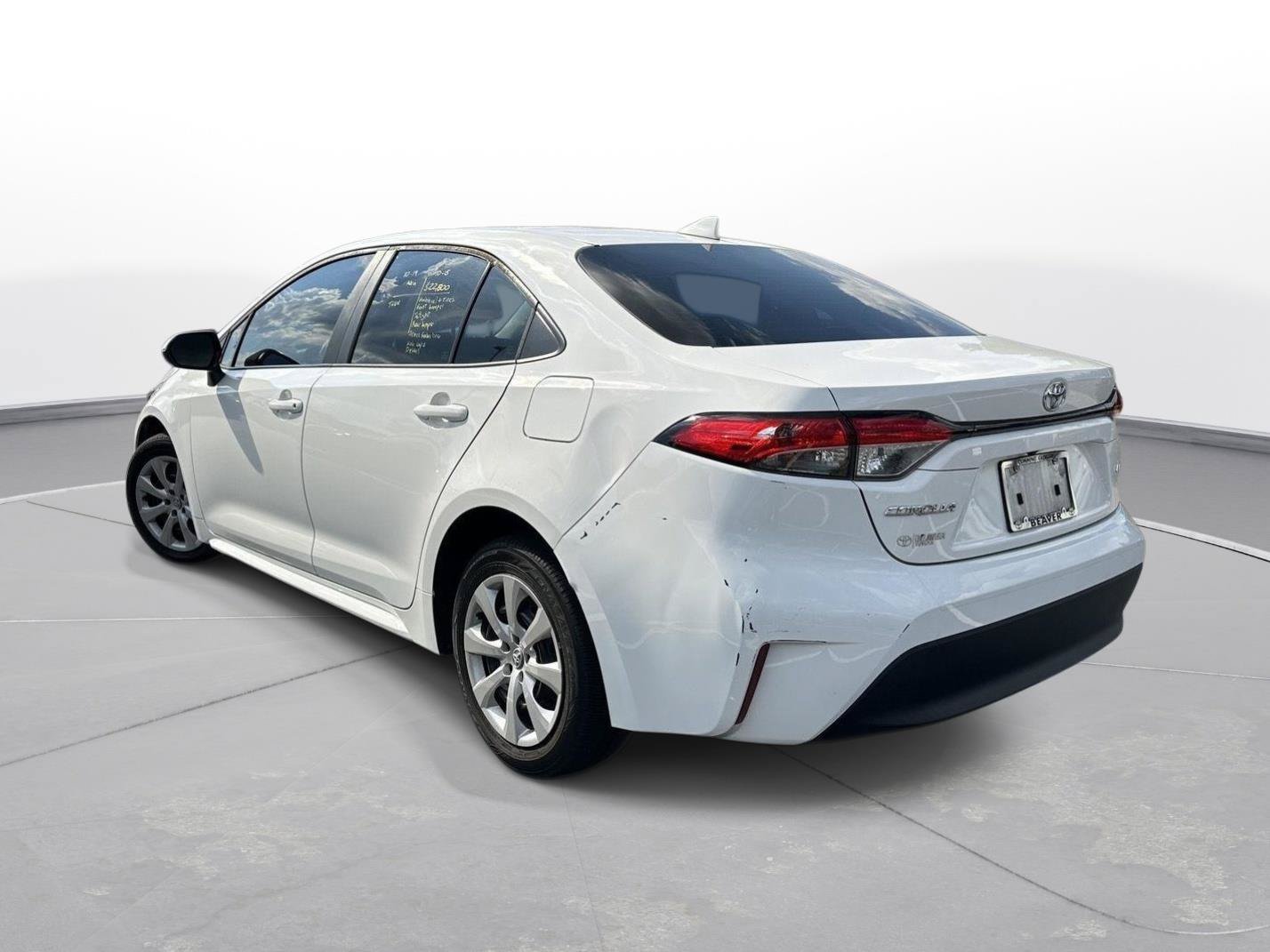 Used 2024 Toyota Corolla LE FWD image 8