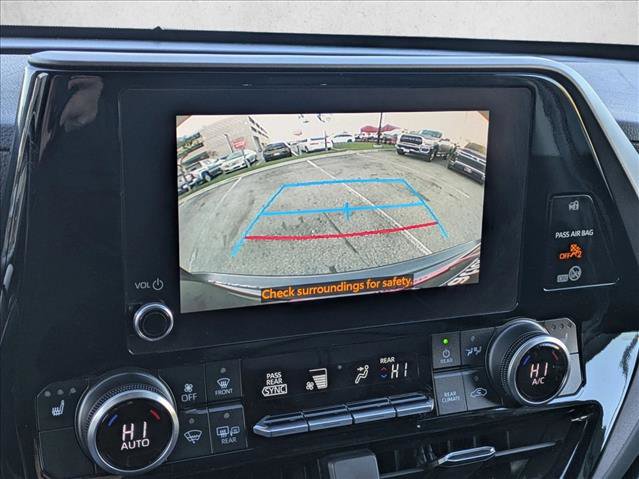 Certified 2023 Toyota Highlander XLE image 14