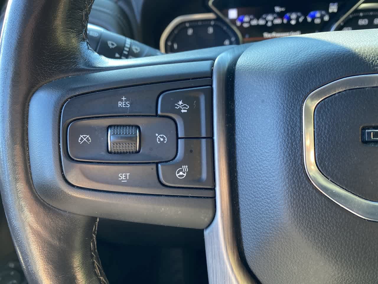 Used 2021 GMC Sierra 3500 Denali w/ Denali Ultimate Package AWD/4WD image 19
