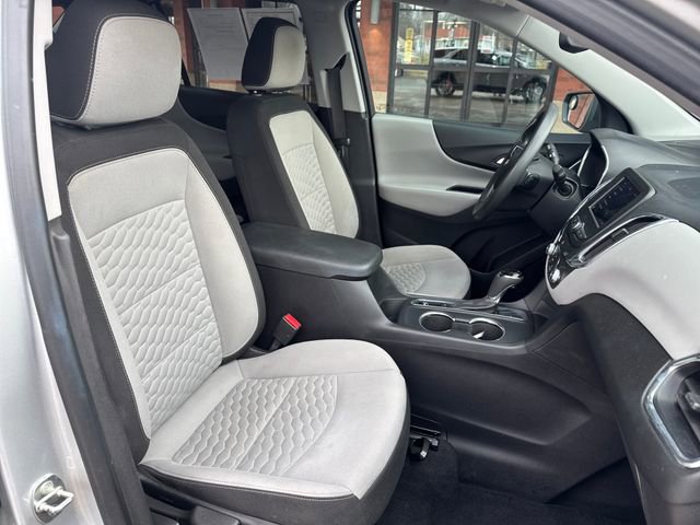 Used 2021 Chevrolet Equinox LS w/ LS Convenience Package FWD image 27