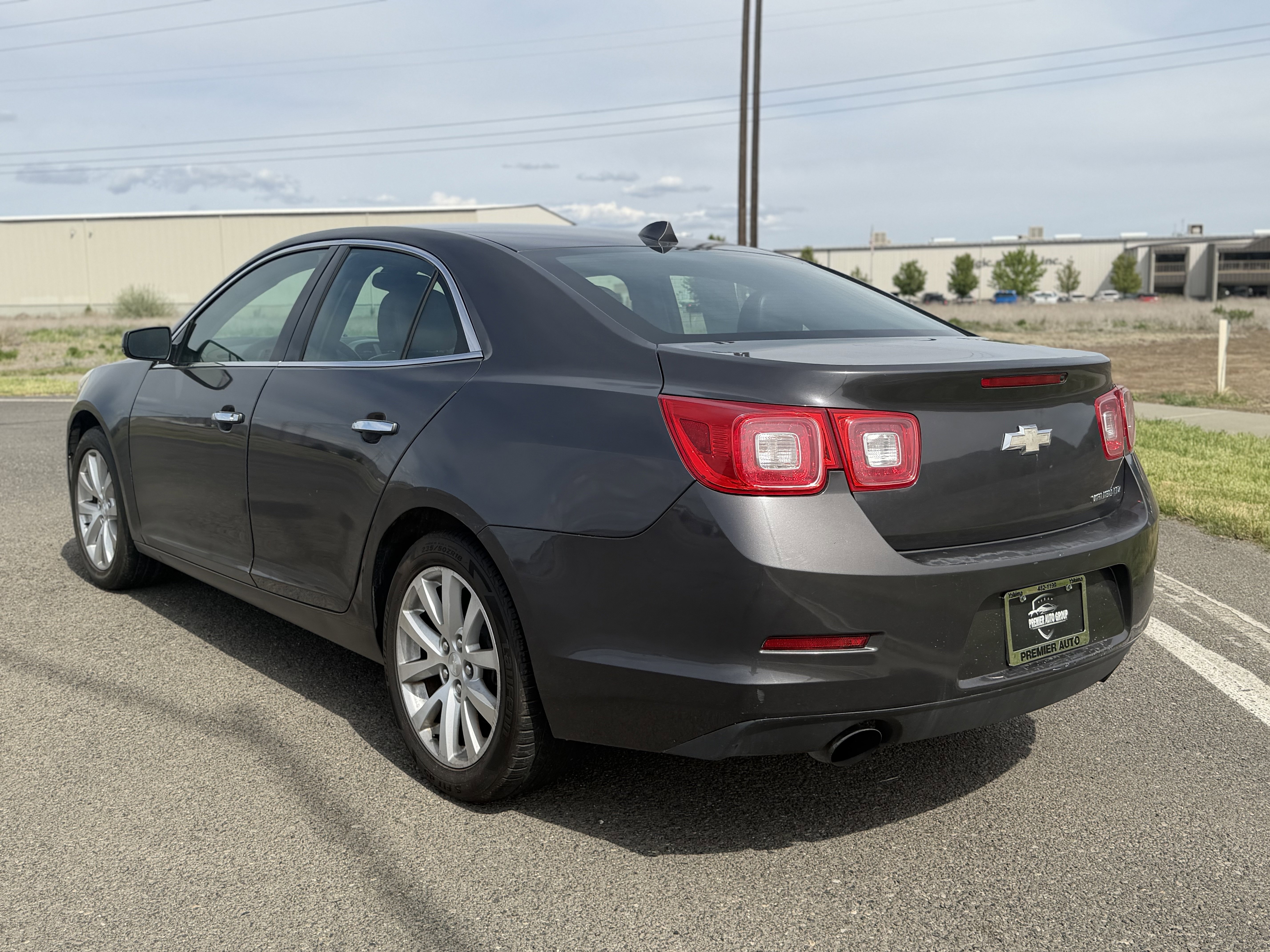 Used 2013 Chevrolet Malibu LTZ FWD image 7
