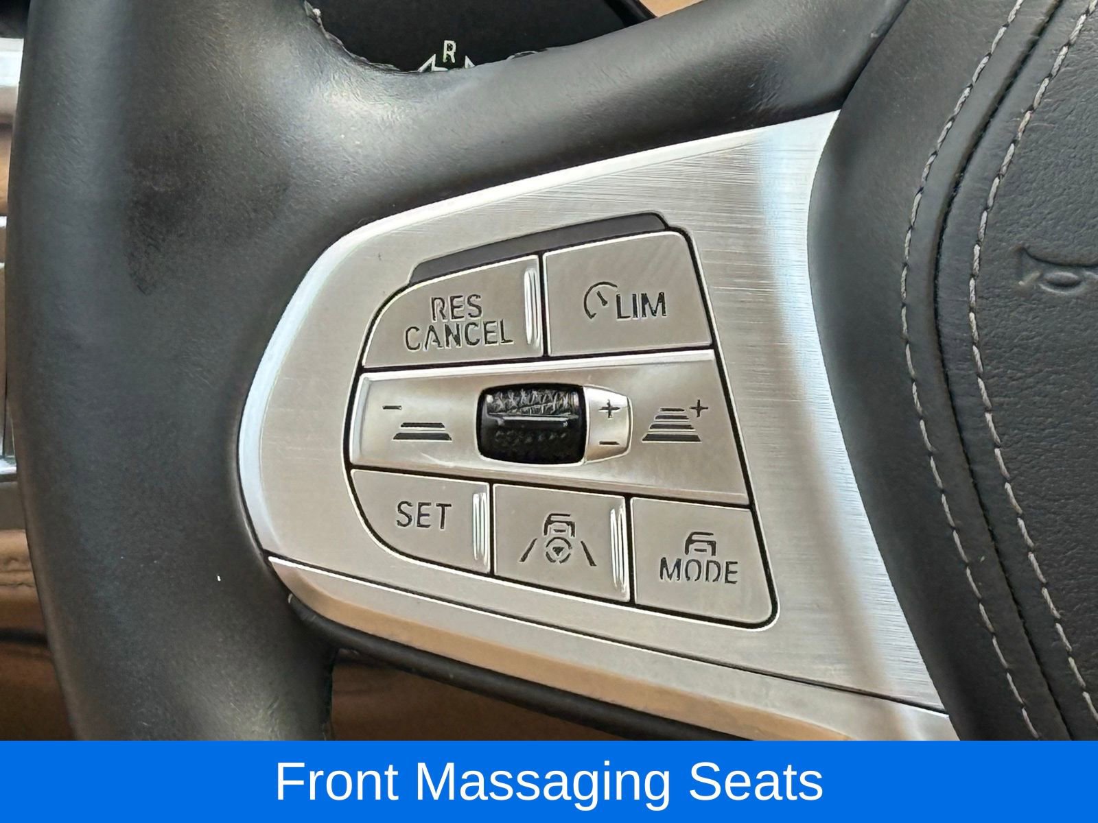 Used 2021 BMW 750i xDrive w/ Executive Package image 39