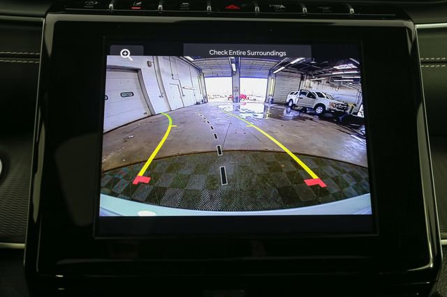 Used 2024 Jeep Grand Cherokee Altitude AWD/4WD image 27