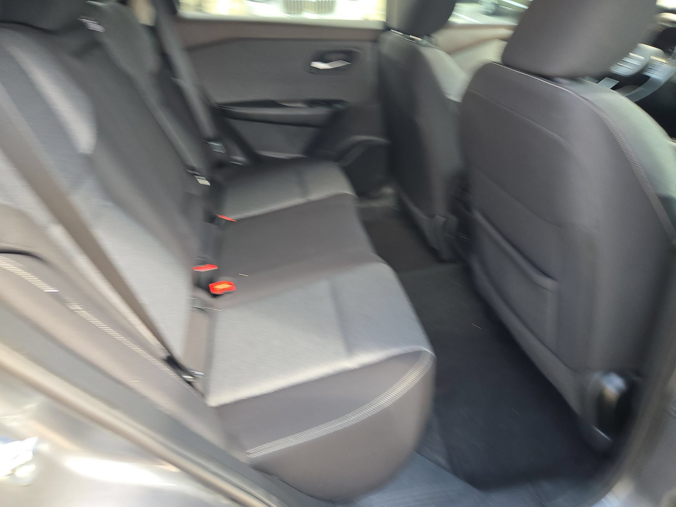 Used 2023 Nissan Rogue SV FWD image 26