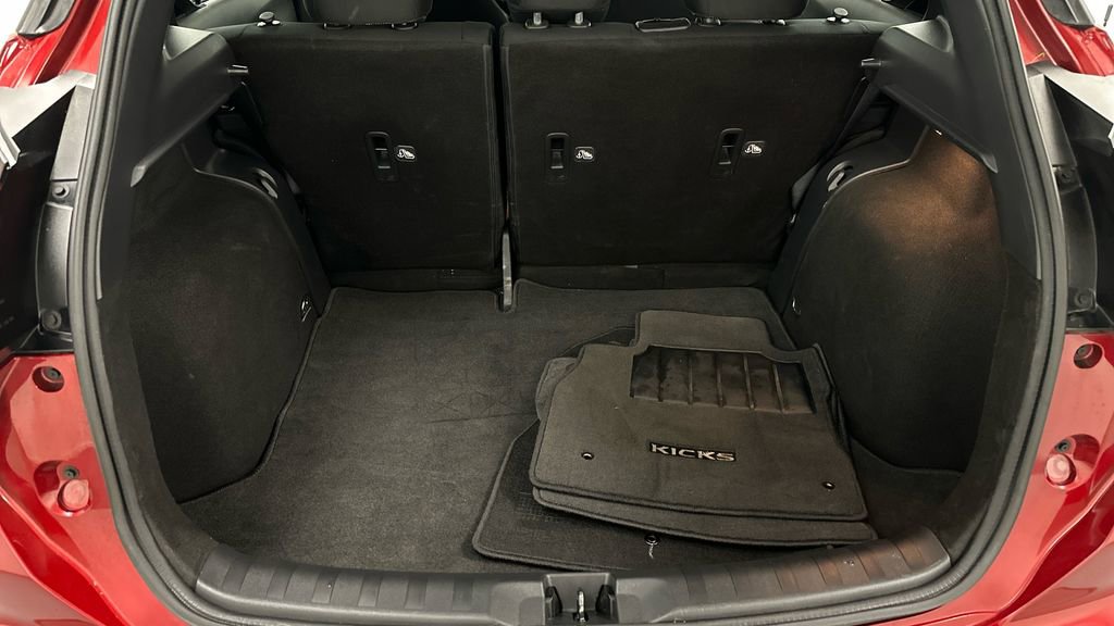 Certified 2021 Nissan Kicks SR w/ Interior Electronics Package image 13